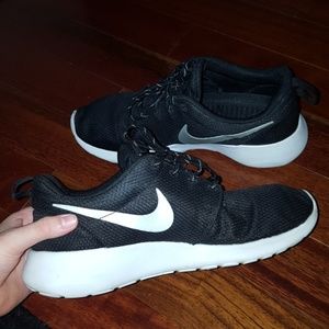 Nike Roshes